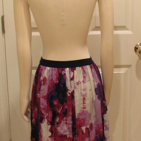 Joe Fresh Size S/P Mini Skirt Short Skater Pink Purple Watercolor Small - Picture 3 of 5